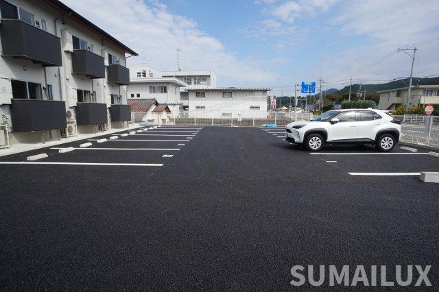 グランジュール御船の駐車場