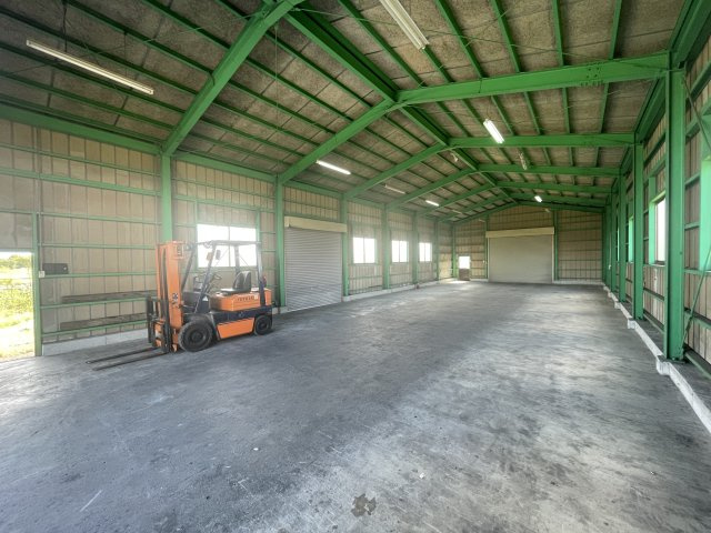 高島市新旭町深溝中古倉庫の内装