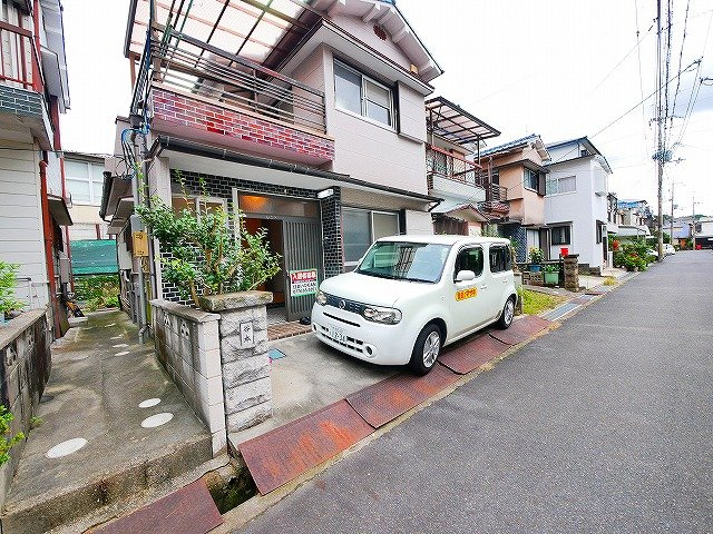 池田115貸家の駐車場