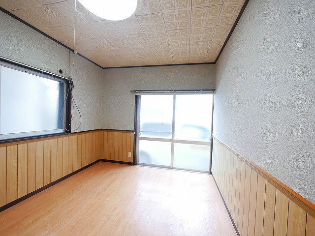 池田115貸家の洋室