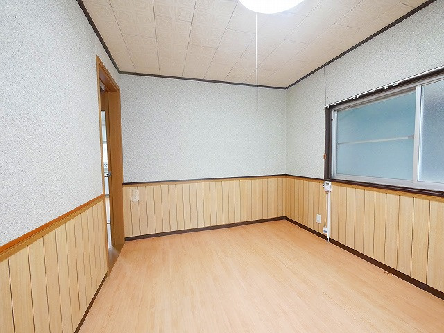 池田115貸家の洋室