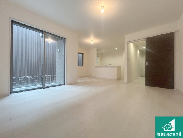 大阪市生野区田島　新築一戸建ての外観|周辺は落ち着いた街並みの住宅地！子育てがしやすい住環境です！まだ未完成ですが、現地でしかわからない事もございます。是非一度ご覧ください。