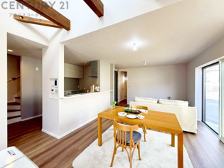 リビングダイニング