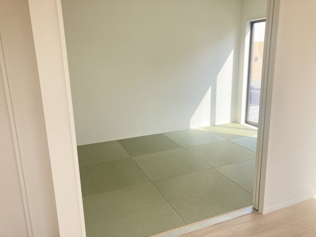 クレイドルガーデン前橋市下細井町第10-1　2号棟の和室|1階和室6.0帖です。十分な広さがあるので客間としてもご利用頂けます