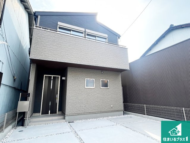 大阪市生野区田島　新築一戸建てのトイレ|シンプルなトイレは落ち着く空間！お手入れも簡単です！