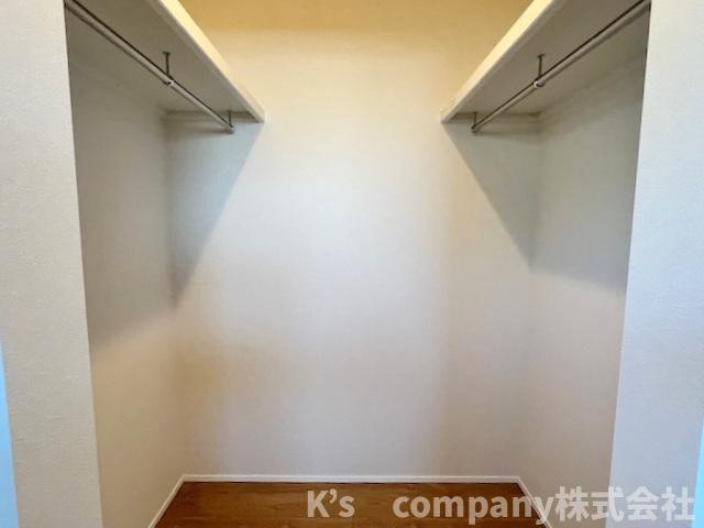 ●高座郡寒川町小谷3丁目　新築戸建の収納|奥行きのあるウォークインクローゼットが備わっています☆