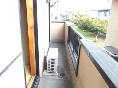 【バルコニー】 | ヴィラジュネス