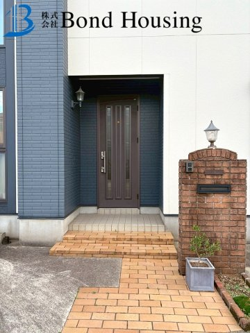 開放的な角地・お車２台駐車可・大久保町松陰　築２４年