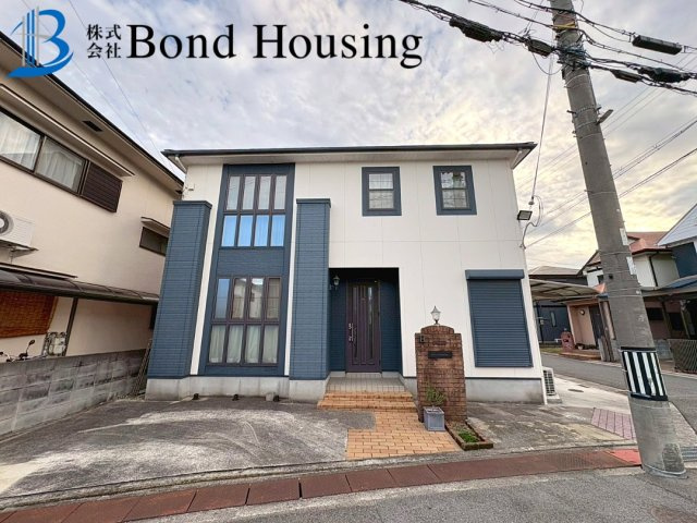 開放的な角地・お車２台駐車可・大久保町松陰　築２４年