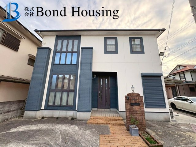 開放的な角地・お車２台駐車可・大久保町松陰　築２４年