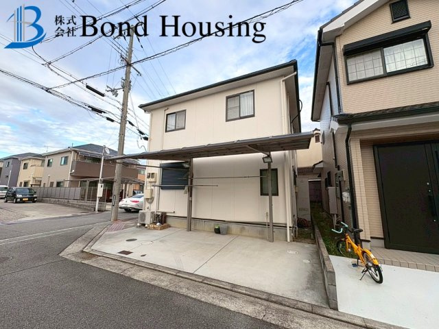 開放的な角地・お車２台駐車可・大久保町松陰　築２４年