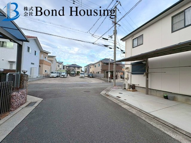 開放的な角地・お車２台駐車可・大久保町松陰　築２４年