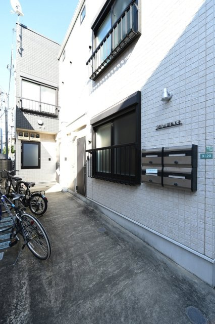 ＭｉｒａｉⅢ祐天寺のエントランス