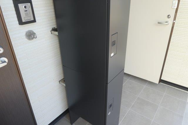 リジョイス井尻野Aの設備|専用宅配ボックス