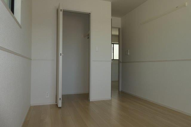 リジョイス井尻野Aの収納|洋室