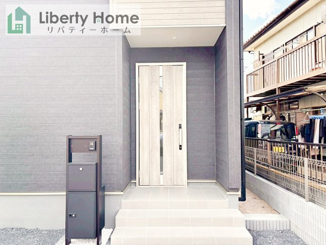 笠間市吉岡第1　新築戸建のエントランス