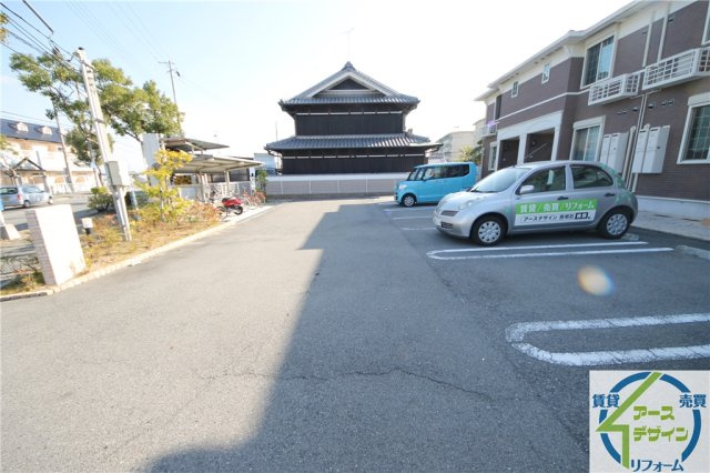 ベルハーモニーの駐車場