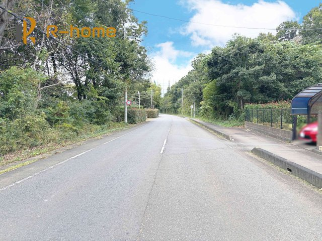 つくば市自由ケ丘第10　新築戸建て　1号棟の前面道路含む現地写真|堂々！建物完成♪実際のお部屋をご見学可能です♪
ご見学が一番の資料！お気軽にお問い合わせ下さい♪