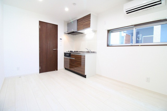 THE NOBLES 諏訪野町Ⅱの居間・リビング|ゆったり過ごせる居間です