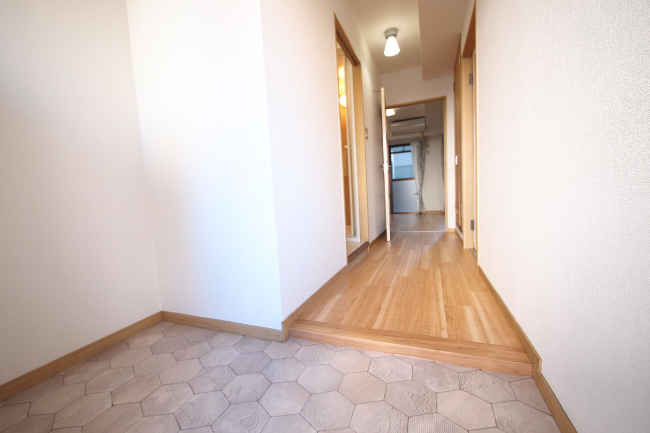 ライオンズマンション栄第３の玄関|玄関です