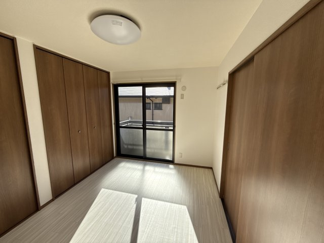 ジーライズ飾磨プランレーヌA棟の洋室