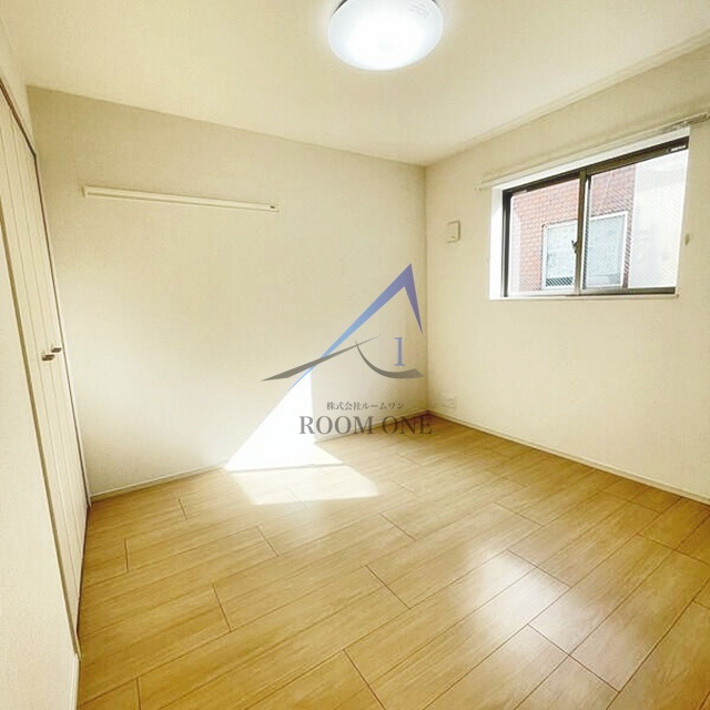 サダルスウドの寝室|寝室です。