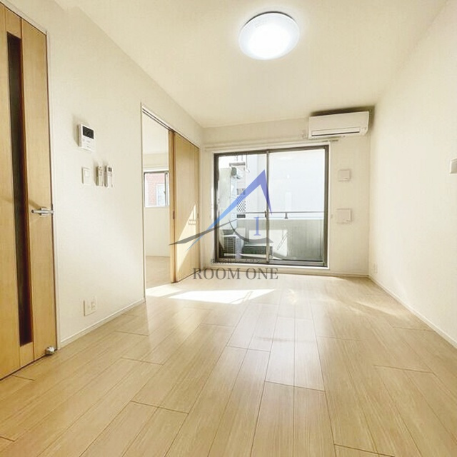 サダルスウドの居間・リビング|洋室のお部屋です。