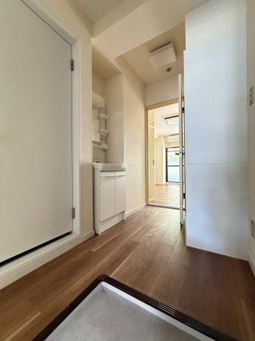 ロイヤル立山の玄関