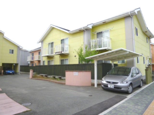 ラセットビレッジMG【キャッシュバック対象物件】の外観|外観は落ち着いています