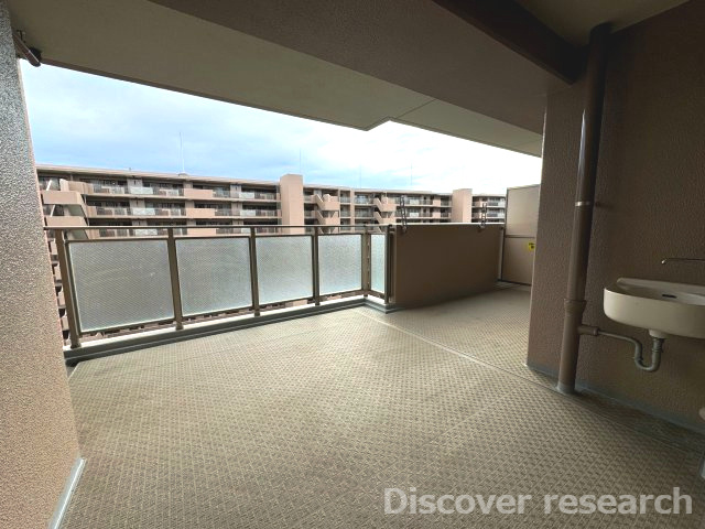 エルフォレスト　ガーデンウィング棟のバルコニー|【バルコニー（16.90㎡）】