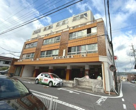 パラシオ美合　倉庫付き事務所の外観