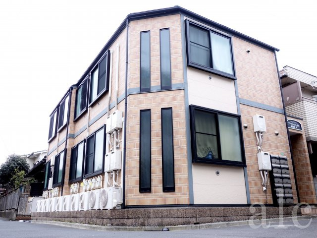 アーバンプレイス落合Ⅳ（フォー）のエントランス|アーバンプレイス落合Ⅳ（フォー）　レンガ調のオシャレな外観です。