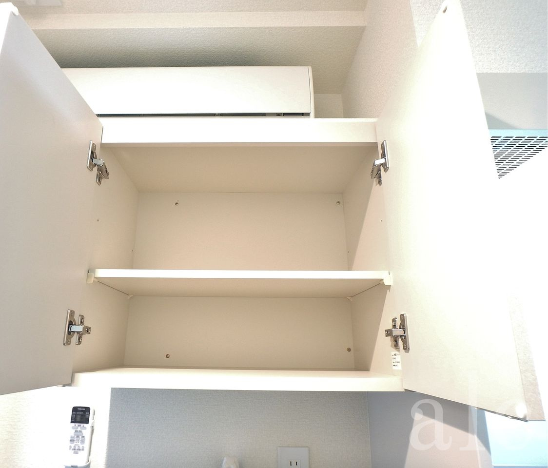 アーバンプレイス落合Ⅳ（フォー）の収納|キッチン横　洗濯置場上部