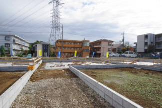 【外観】 | 【仲介手数料無料！！】日野市平山４丁目　新築戸建て（全14棟）4号棟　4080万円 | 令和７年10月20日撮影　建築中