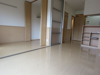 【洋室】 | リヴィエール