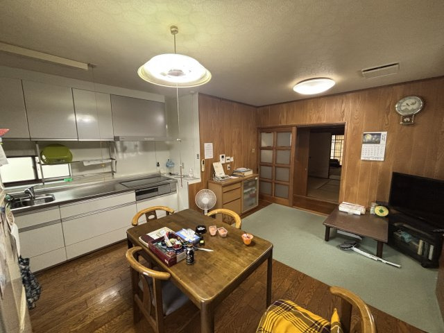 【居間・リビング】の画像