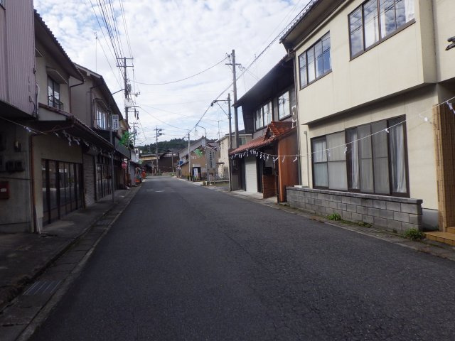 売土地　北広島町後有田の前面道路含む現地写真