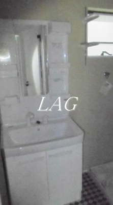 【洗面所】 | アフロディーテ中野 | 洗面台です。