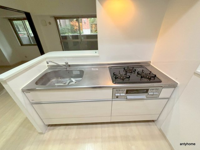 アベニール鷺洲　仲介手数料無料のキッチン