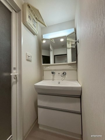 アベニール鷺洲　仲介手数料無料の洗面所