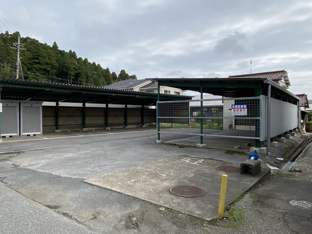 小林邸の駐車場|近隣駐車場