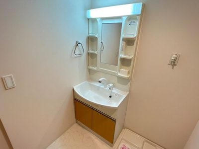 【洗面所】 | リズ・プラトリー