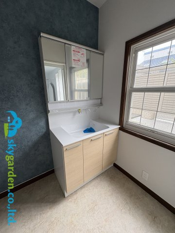 鎌倉市津　中古戸建の独立洗面台