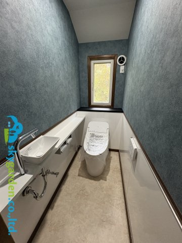 鎌倉市津　中古戸建のトイレ|2階のトイレ