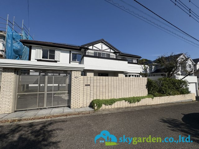 鎌倉市津　中古戸建の外観|日照良好　広い庭も有ります