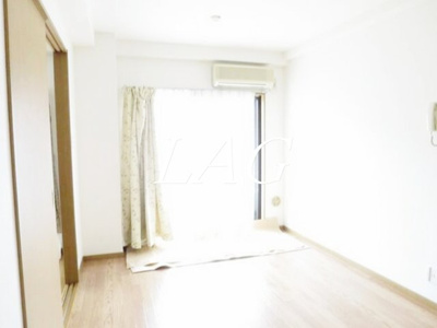 【居間・リビング】 | ス・ルール | 洋室のお部屋です。