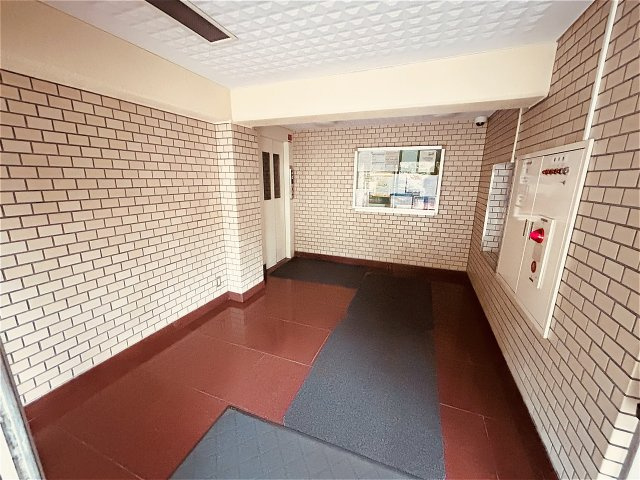 サンライズ垂水のエントランス