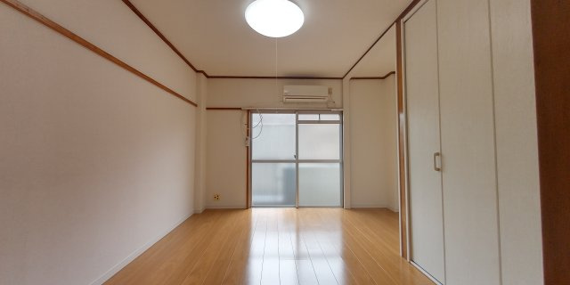 レジデンス希光の居間・リビング