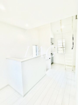 【居間・リビング】 | セレステ長津田 | 洋室のお部屋です。