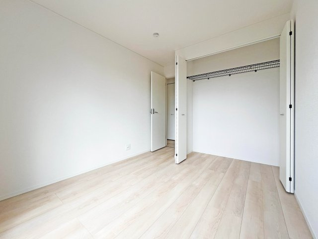 クレイドルガーデン名古屋市港区知多第2　2号棟の洋室